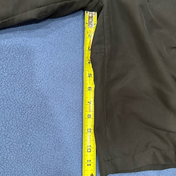 Boys Quiksilver cargo shorts size 29, black soft polyester material, xlnt cond - Picture 6 of 7